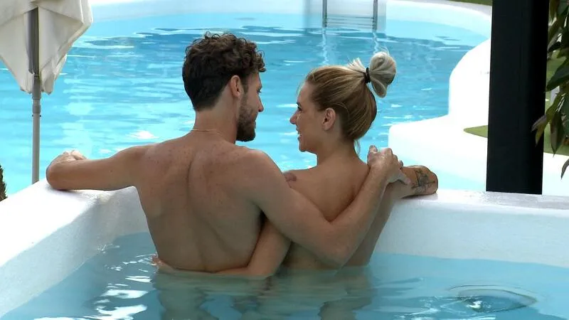 Der Magnesiumpool beim Artika Natura