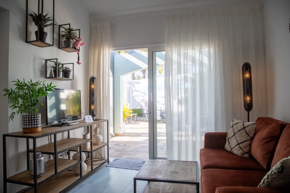 Luxus FKK Suite mit Kingsize-Bett und direktem Poolzugang – Artika Natura Maspalomas Gran Canaria